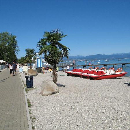 La Madonnina Vacation Flats Apartment Peschiera del Garda Bagian luar foto